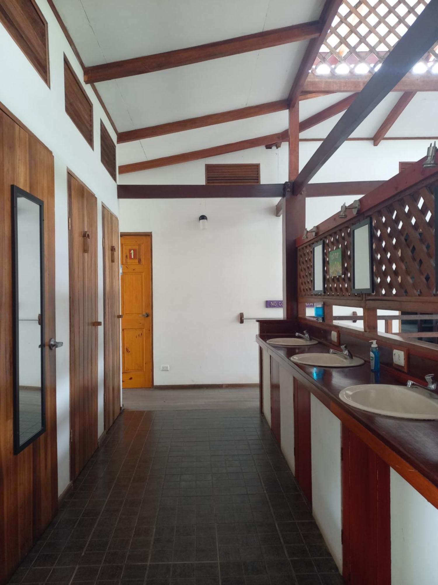 Pagalu Hostel Puerto Viejo de Talamanca Buitenkant foto